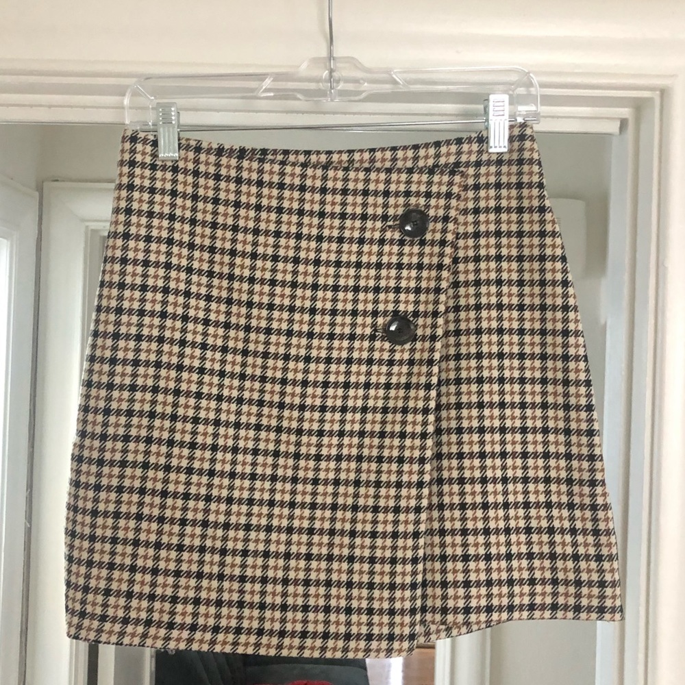 *Brand New* H&M Mini Skirt